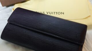 ルイヴィトン Louis Vuitton エピ ポルトフォイユ サラ 長財布 レディース